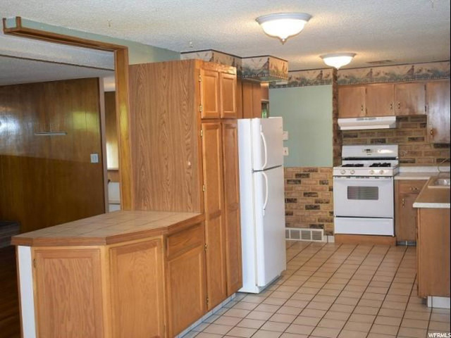 5590 S 235 E, Murray, UT 84107 — photo 10