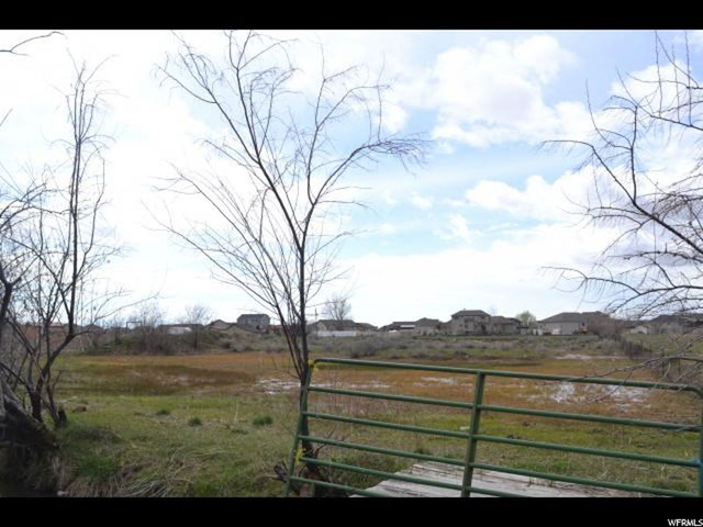 5573 S 4300 W, Hooper, UT 84315 — photo 2