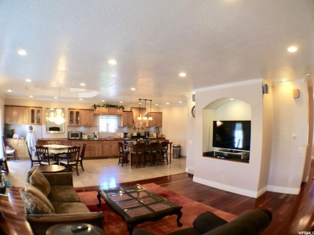 1361 N 3000 W, Clinton, UT 84015 — photo 5