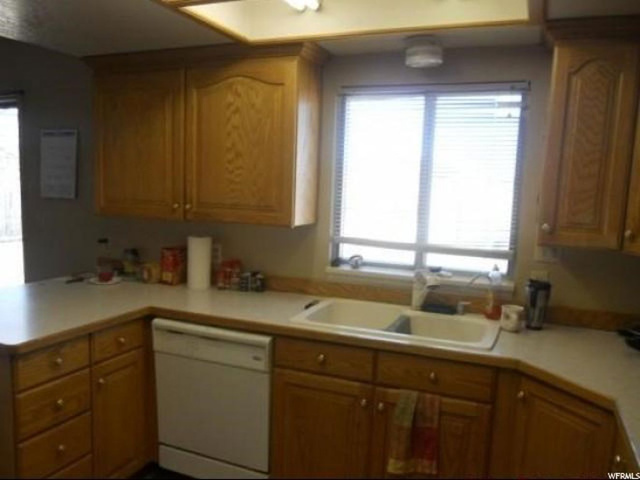 2136 S State St, Roosevelt, UT 84066 — photo 4