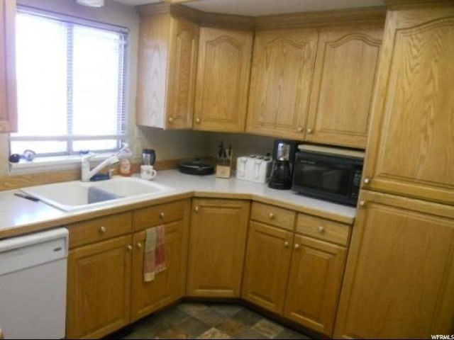 2136 S State St, Roosevelt, UT 84066 — photo 5