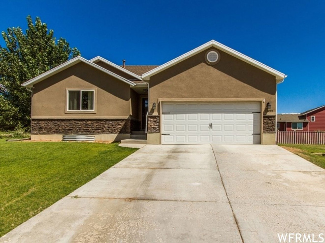 622 N 1500 W, Clinton, UT 84015 — photo 2