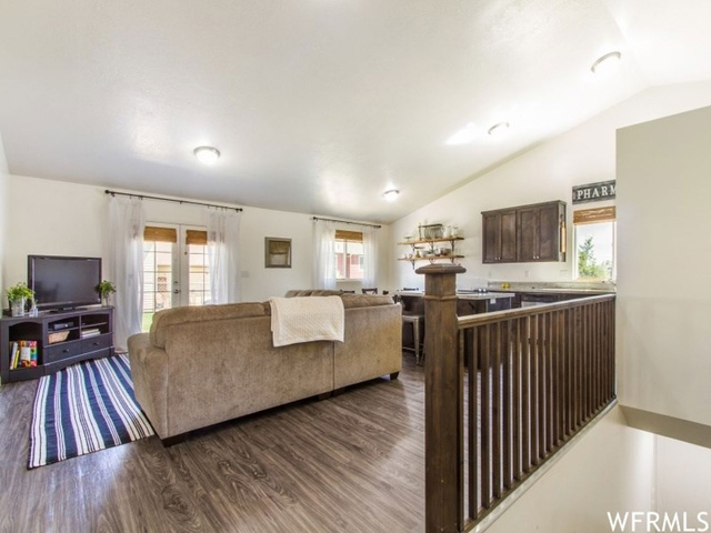 622 N 1500 W, Clinton, UT 84015 — photo 9