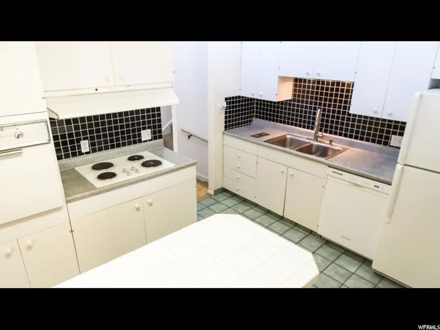 10180 S Phlox St E, Sandy, UT 84094 — photo 4