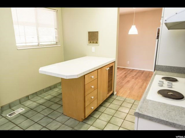 10180 S Phlox St E, Sandy, UT 84094 — photo 3