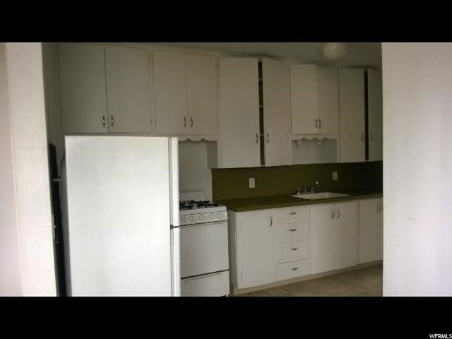 136 E 400 S, Vernal, UT 84078 — photo 4