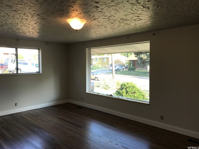 208 W 2525 N, Sunset, UT 84015 — photo 9