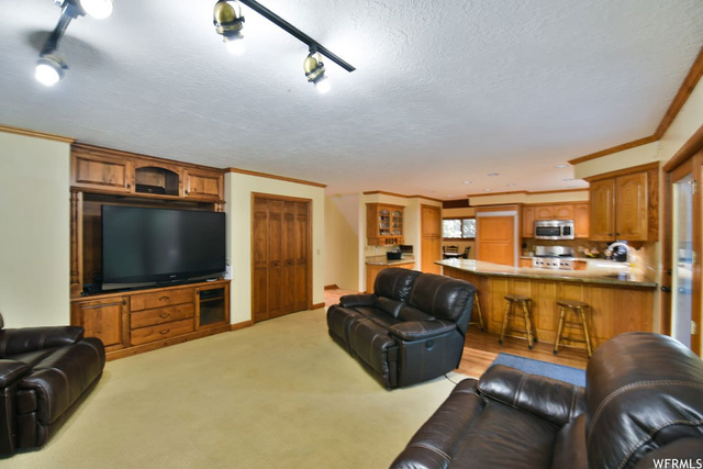 2015 E Ridgehill Dr, Bountiful, UT 84010 — photo 3