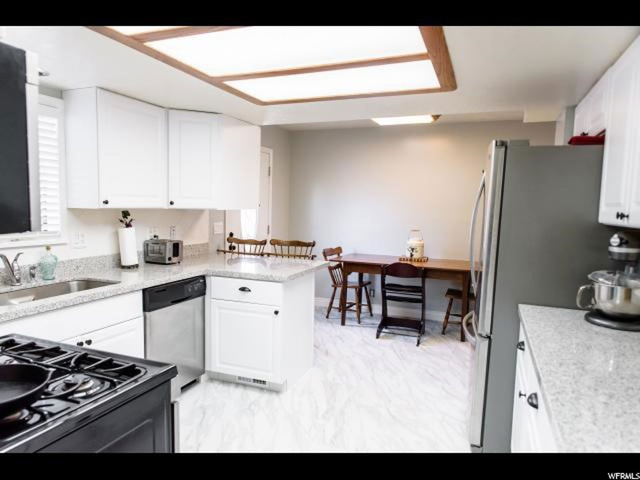 328 S 725 E, Layton, UT 84041 — photo 6