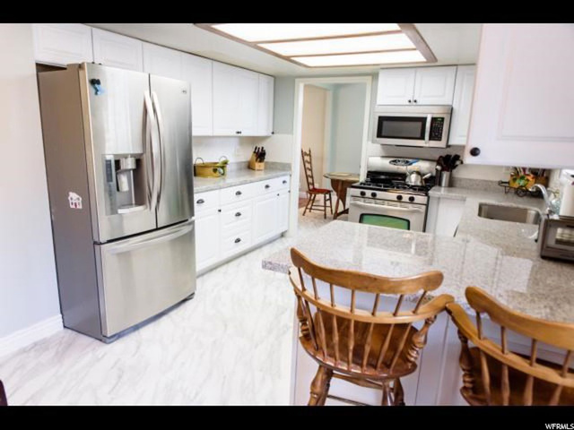 328 S 725 E, Layton, UT 84041 — photo 8