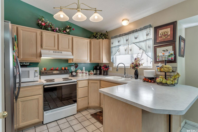 1927 N 950 W, Clinton, UT 84015 — photo 4