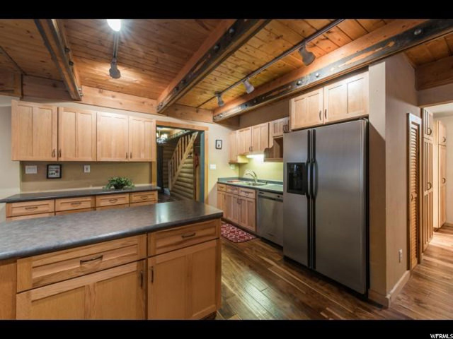 140 N Aspen Dr, Summit Park, UT 84098 — photo 5