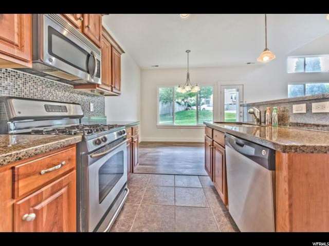 9047 S Heights Dr E, Sandy, UT 84094 — photo 6