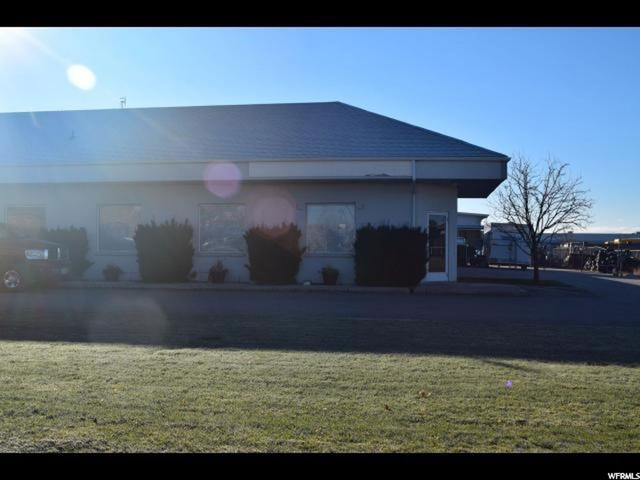 52 W 3900 N #B, Hyde Park, UT 84318 — photo 12