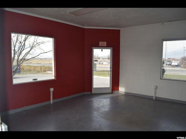 52 W 3900 N #B, Hyde Park, UT 84318 — photo 3