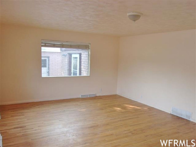 593 E 400 N, Roosevelt, UT 84066 — photo 4