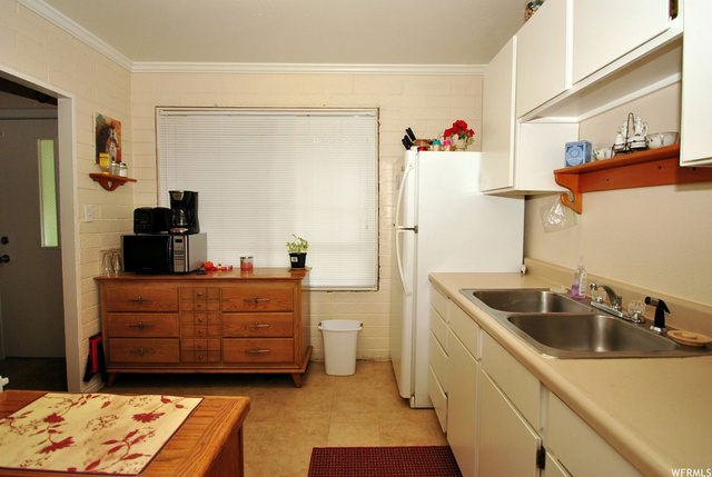 8580 S 220 E, Sandy, UT 84070 — photo 7