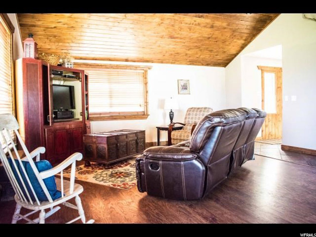 595 S Center St, Midway, UT 84049 — photo 7