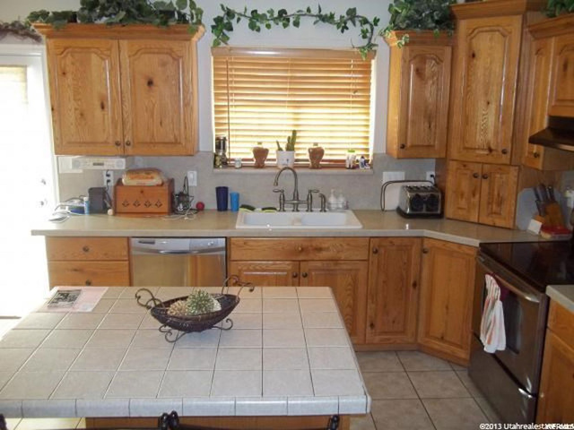 690 S 100 E, Preston, ID 83263 — photo 7