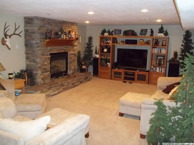 690 S 100 E, Preston, ID 83263 — photo 9