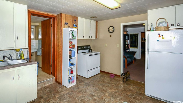 432 E 400 S, River Heights, UT 84321 — photo 4