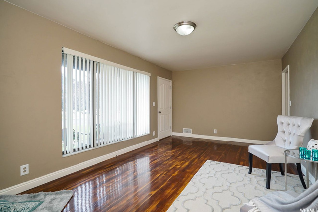 1584 N 300 W, Bountiful, UT 84010 — photo 4