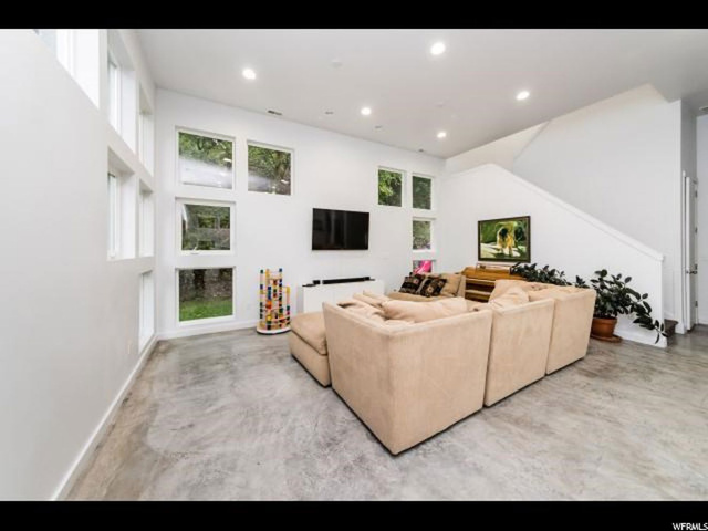 292 S 500 E, Logan, UT 84321 — photo 10