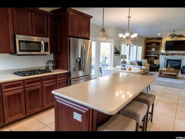 4676 Summerwood Dr, Bountiful, UT 84010 — photo 9