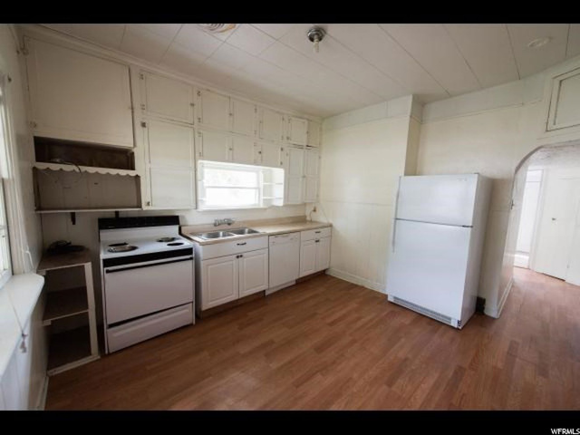 704 S 300 E, Nephi, UT 84648 — photo 8