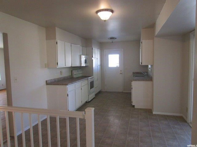 193 E Nicoletti Dr, Midvale, UT 84047 — photo 4