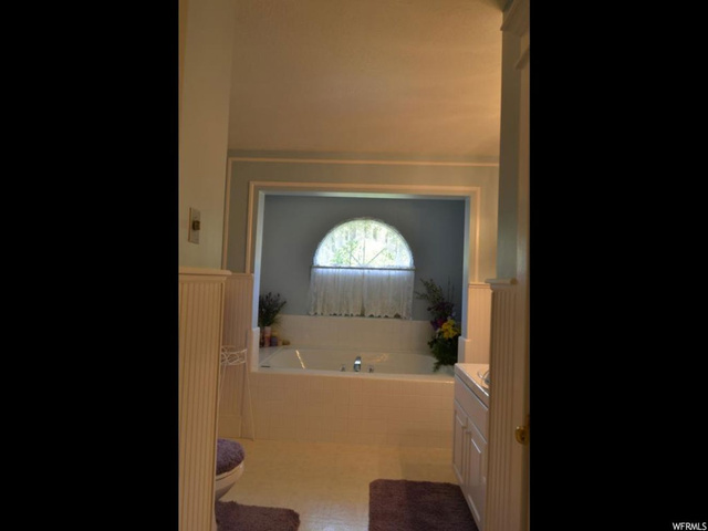 742 S 600 E, Centerville, UT 84014 — photo 10