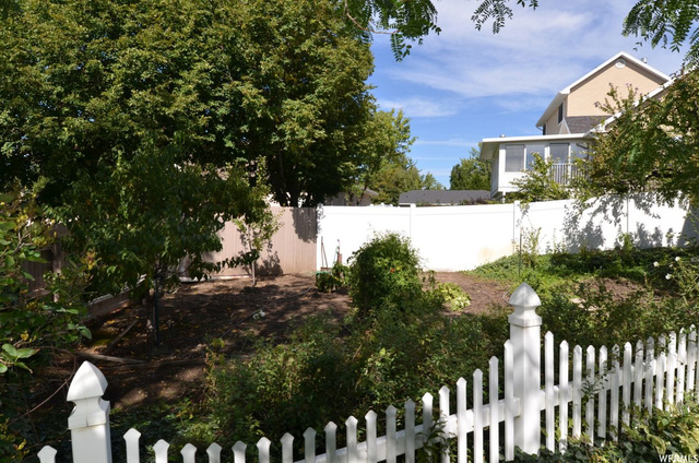 742 S 600 E, Centerville, UT 84014 — photo 4