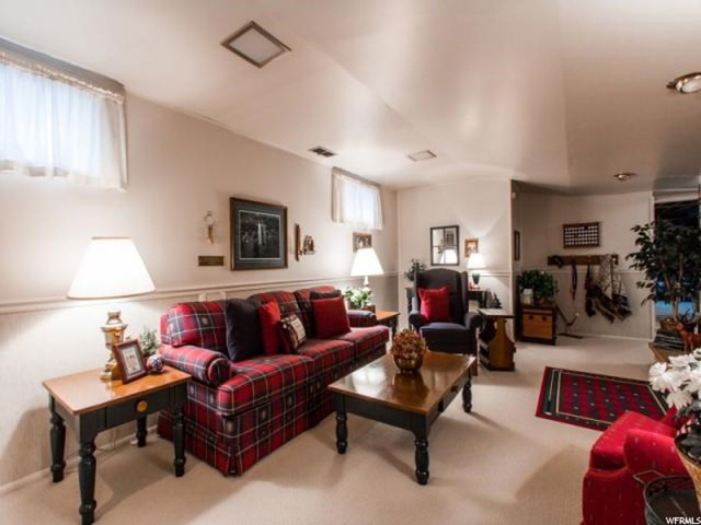781 E Ridgeview Dr, Ogden, UT 84403 — photo 10
