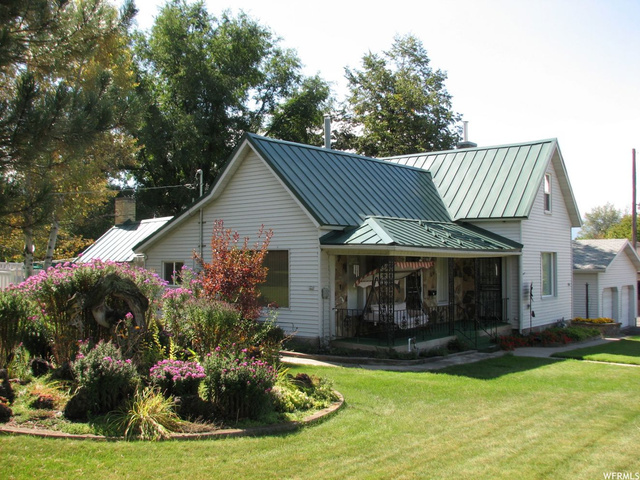 286 E Center St, Providence, UT 84332 — photo 3