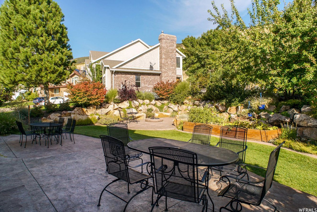 1268 N 3125 E, Layton, UT 84040 — photo 2