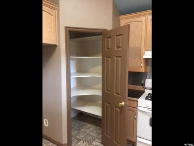 694 S 1900 W, Vernal, UT 84078 — photo 9