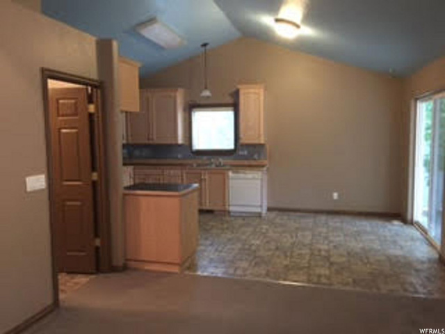 694 S 1900 W, Vernal, UT 84078 — photo 7