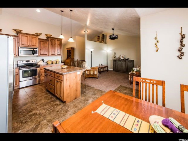 559 S 700 E, Smithfield, UT 84335 — photo 4