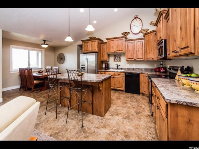 559 S 700 E, Smithfield, UT 84335 — photo 5