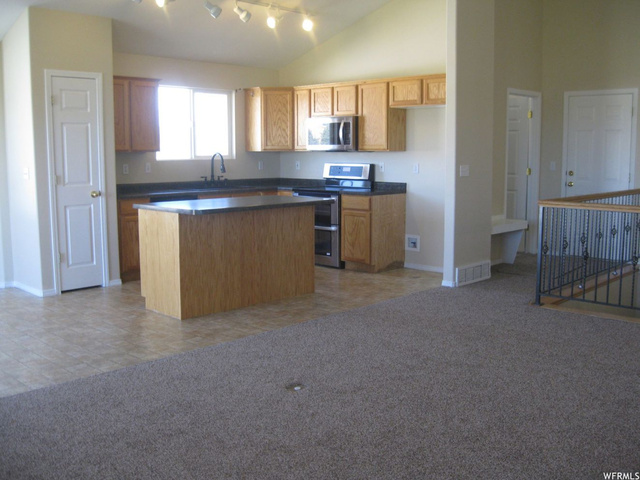 2616 W 2650 N, Clinton, UT 84015 — photo 8