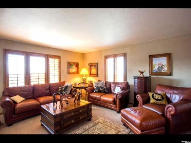 986 E Oakwood Dr S, Bountiful, UT 84010 — photo 11