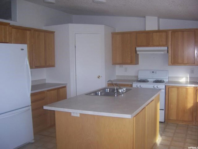 120 E 700 S, Mt Pleasant, UT 84647 — photo 8