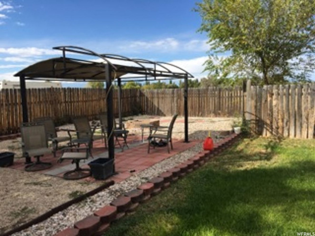 699 E. Main St E, Grantsville, UT 84029 — photo 4
