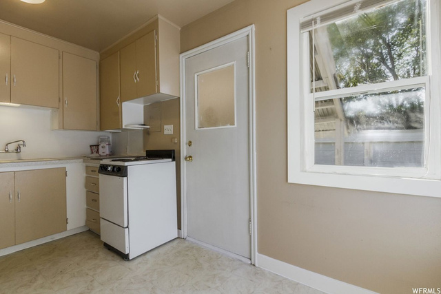 953 E 24th St S, Ogden, UT 84401 — photo 7