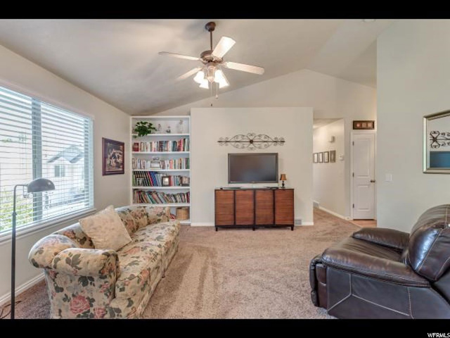 2063 N 400 W, Centerville, UT 84014 — photo 10