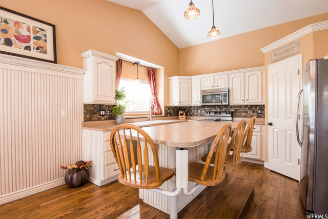 1812 N 25 E, Layton, UT 84041 — photo 7