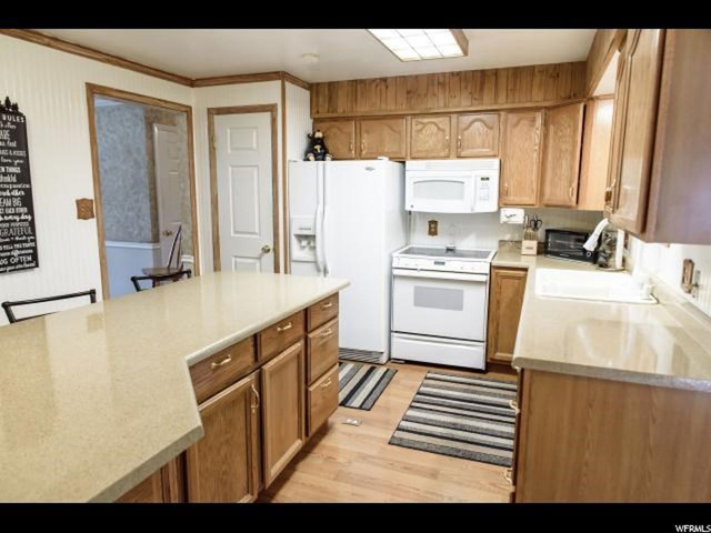 147 E Casa Loma Dr, Centerville, UT 84014 — photo 4