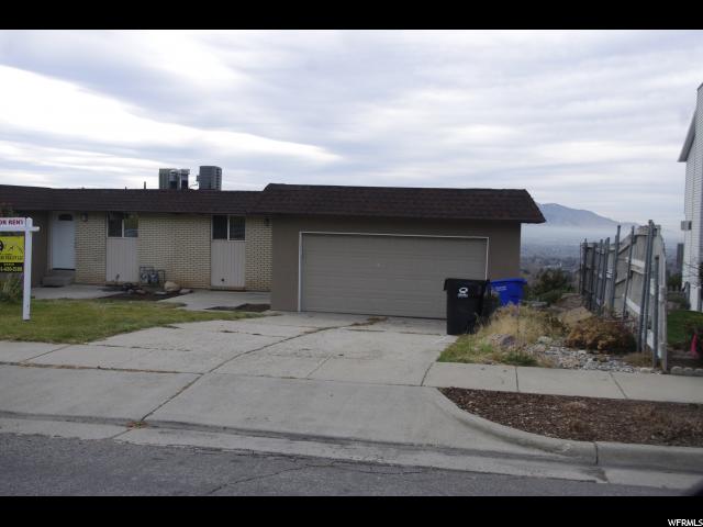 4592 S Stratton Dr E, Holladay, UT 84117 — photo 2