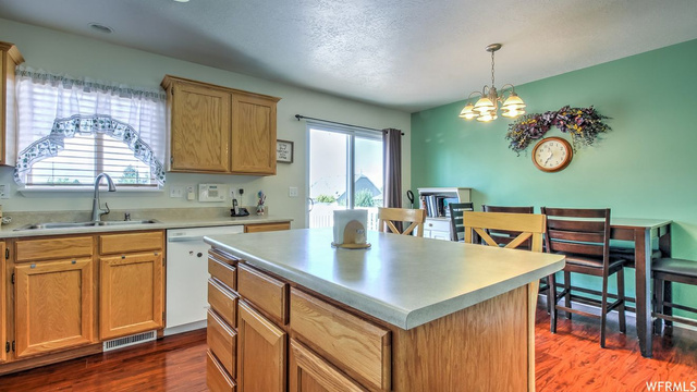 2474 E 1035 S, Spanish Fork, UT 84660 — photo 9