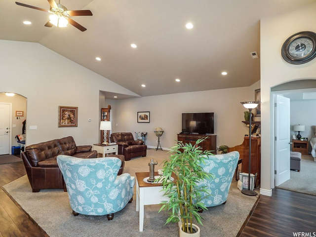 2588 W 1725 N, Clinton, UT 84015 — photo 7